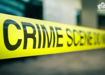 Lock was coming from the house, a terrible smell, when the bed's box opened, the eyes of the police were torn - India tv hindi