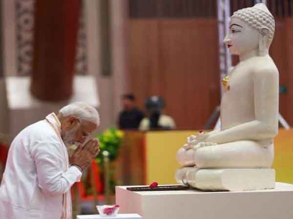 'Lord Mahavir's ideals give strength to innumerable people': PM Modi on Mahavir Jayanti
