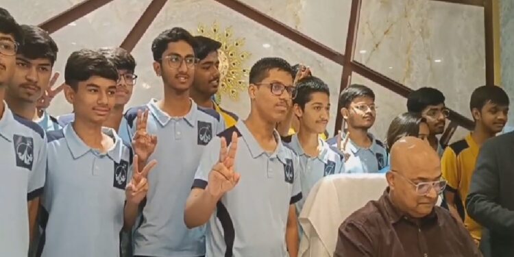 Majid Hussain of Burhanpur became MP topper in 2025, achieved 99.99 percent