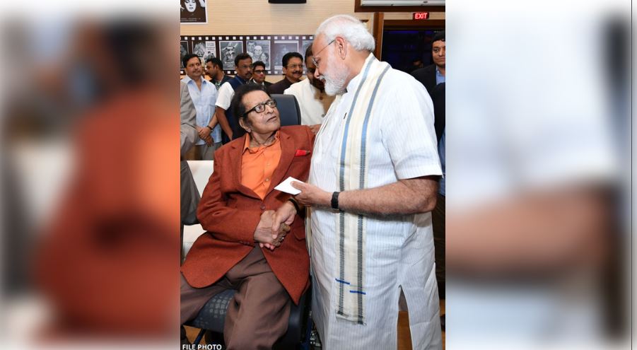 Manoj Kumar's medicine was used in keeping 'friend Modi' in keeping the throat right during election-promotion