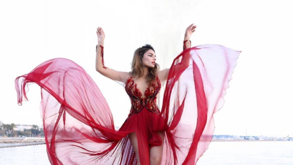 Meditation on sons and daughter did wonders, this superhit singer is now being praised - India tv hindi
