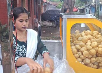 Nadia's B.Ed. Fuchka Didi: Story of worship from struggle to success