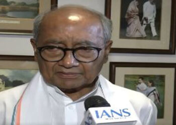 Nehru -Gandhi family always gave the country, never took anything -Digvijay Singh