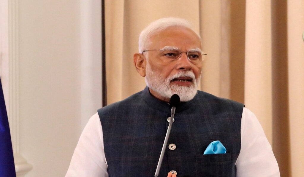PM Modi's first reaction when Waqf Amendment Bill passed, told historical moment - India tv hindi