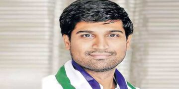 Politician Lavu Srikrishna Devarayalu Wikipedia Age Early Life Family Net Wort and Political Career and More Details in Hindi | Newstrack Hindi News | Politician Lavu Srikrishna Devarayalu: From young enthusiasm to resolve, the name of the changing dreams of Narasaravpet is Lavu Sri Krishna Deorayalu | News Track in Hindi