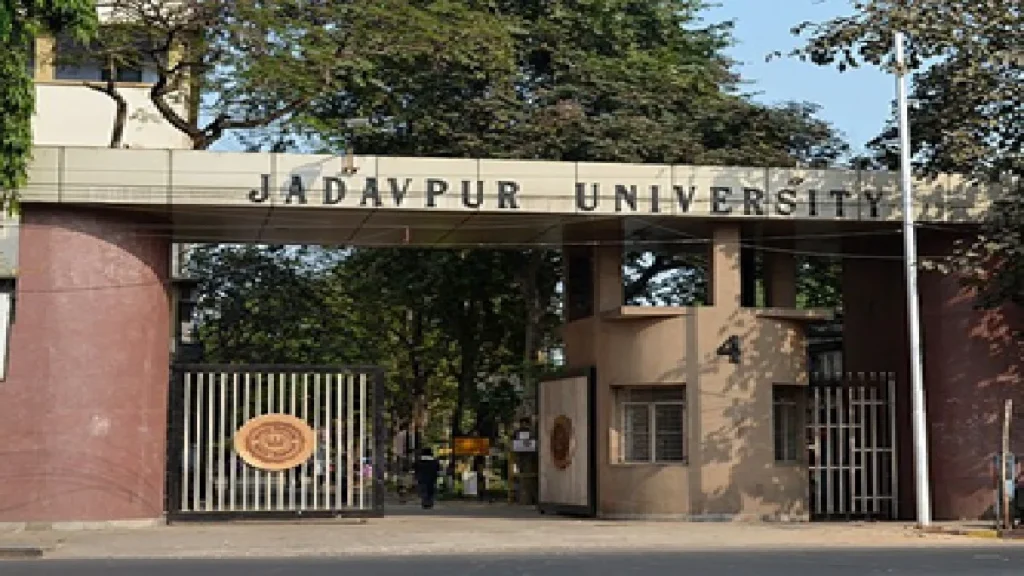 Ram Navami Celebration Not Allowed In Jadavpur University: Ban on celebrating Ram Navami in Jadavpur University in West Bengal, circumstances stressful, Ram Navami Celebrations Banned in West Bengal's Jadavpur University, Situation TENSE