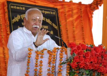 Sangh chief Mohan Bhagwat will release the book 'The Hindu Manifesto' - India tv hindi