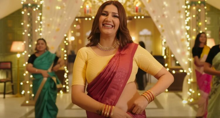Sapna Choudhary का नया धमाका ‘कमर लचिली जले मतकांडे’ ने मचा दी धूम