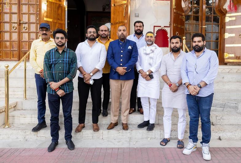 Senior UP politician Brijesh Singh met Dr. Lakshraj Singh, a descendant of Maharana Pratap,