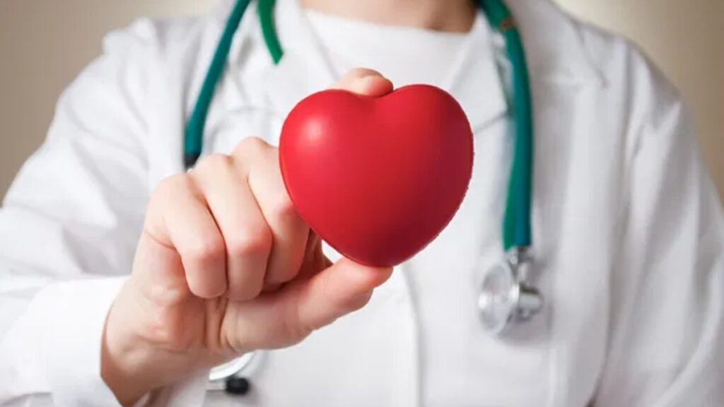 The number of heart patients is increasing rapidly in the country, know how sick from heart beat - India tv hindi