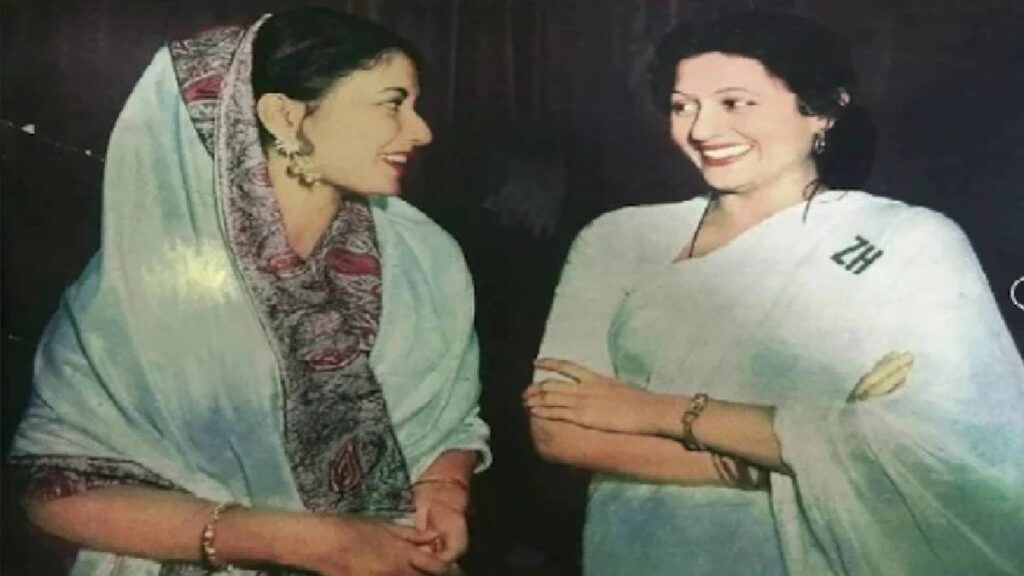 These 2 actresses were once a confirmed friend, became a staunch enemy for a man - India tv hindi