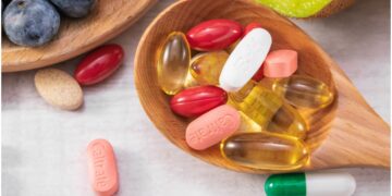 These diseases can occur due to excess of vitamin B12, it is important to take care - India tv hindi