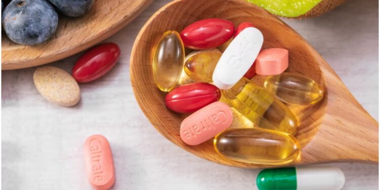 These diseases can occur due to excess of vitamin B12, it is important to take care - India tv hindi