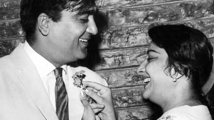 'To bury me ...' When the superstar went against the society, the last wish of his wife fulfilled - India tv hindi