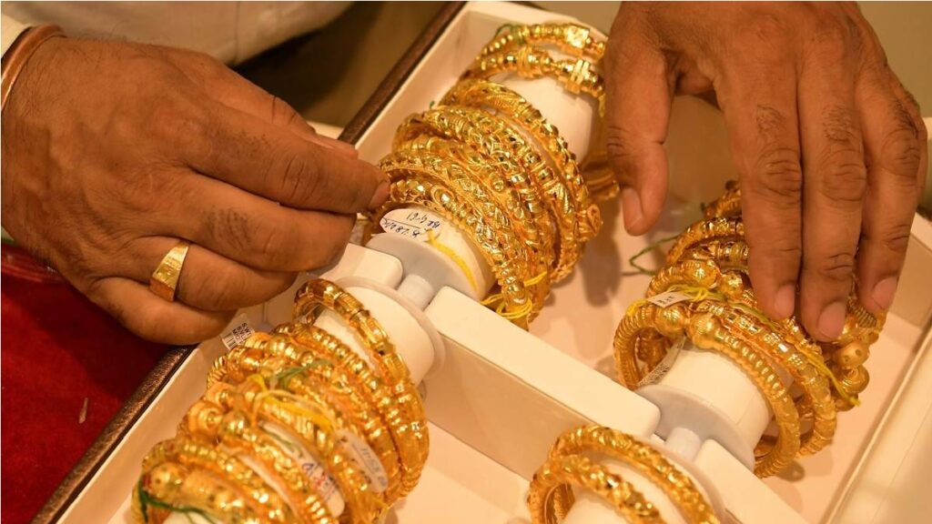 Treminous Jump in Gold Rate: Tough boom in gold prices, 10 grams beyond 1 lakh, huge jump in the price of gold, price of 10 grams crosses 1 lakh