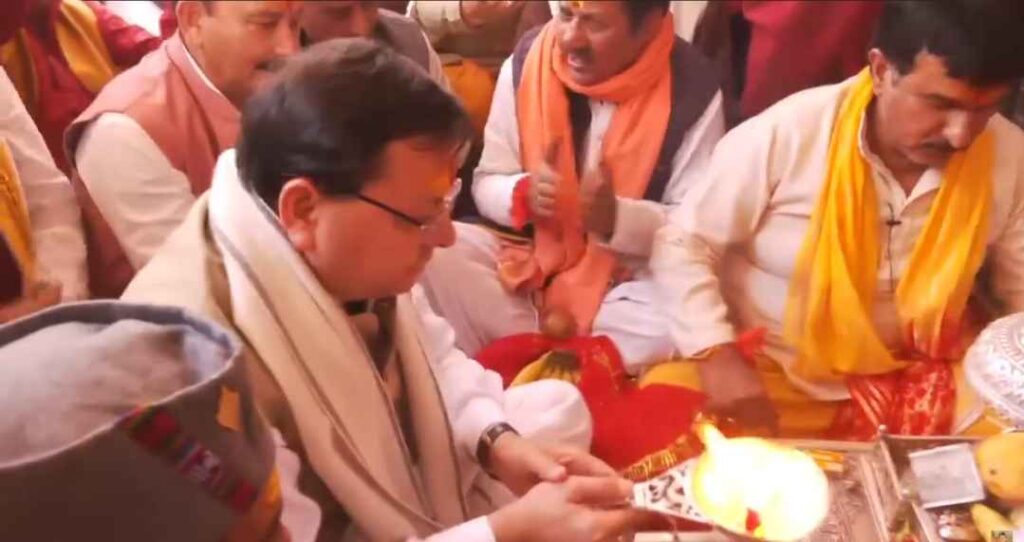 Uttarakhand: Chardham Yatra started on Akshaya Tritiya, the doors of Gangotri-Yamunotri opened