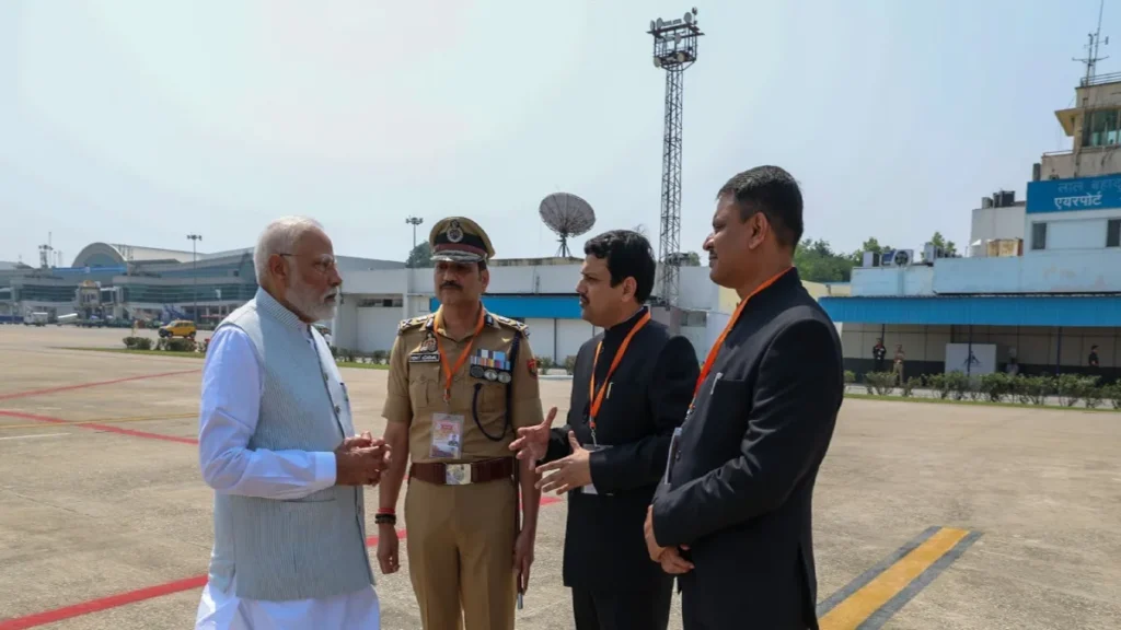 Varanasi Gangrape Case: PM Narendra Modi took information about the incident of gang rape from officers as soon as he got off the aircraft in Varanasi Instructions