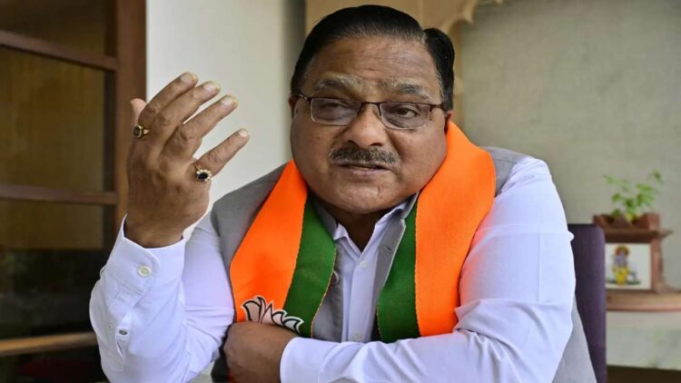 Waqf Amendment Bill | Waqf Properties | Doctor Radha Mohan Big Attack on Congress | News Track Hindi News | Latest Update Hindi Samachar | WAQF Amendment Bill: Dr. Radha Mohan's major attack of Congress, said the most illegal occupation of Congressmen. News Track in Hindi