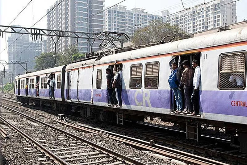 You can withdraw money in a moving train, ATM for passengers in Panchavati Express