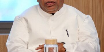जाति जनगणना को लेकर खड़गे ने कहा, समाज के सभी वर्ग के सही आंकड़े सामने आने चाहिए