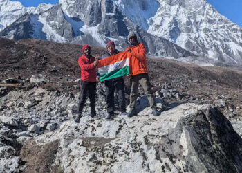 3 youths of Rajasthan hoisted the tricolor on 20 thousand high peak, climbing on Island Peak of Nepal