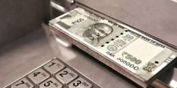500 notes were kept in ATM's 100 tray, people took out more than 8 lakh cash, heavy financial financial