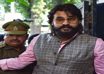 ABBAS Ansari: Don Mukhtar Ansari's MLA son Abbas Ansari sentenced to 2 years imprisonment, the court found guilty for threatening the officers of the administration, ABBAS Ansari Son of Don Mukhtar Ansari Sentanced 2 Years Imprisonment for Threating Administration Officers'