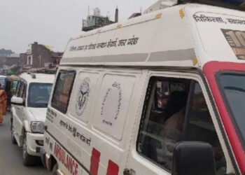 Abulance stuck 20 minutes in a 2 -minute journey in Rewari, delay in treatment of woman could have caused great damage