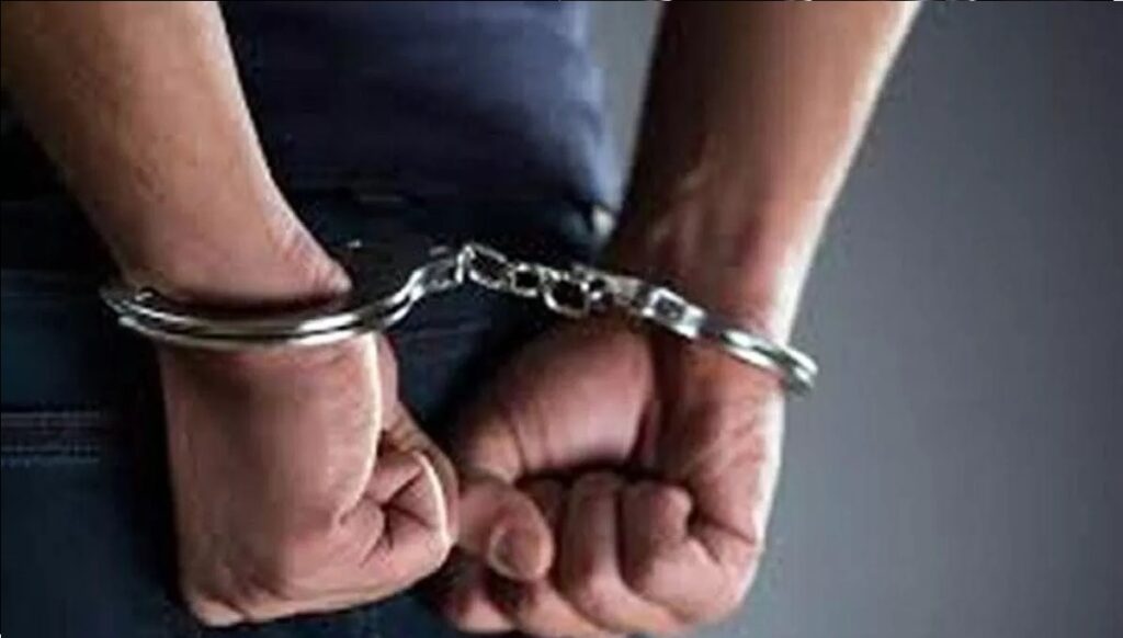 Action on Pakistan: Another intruder of Pakistan arrested, Indian agencies' eyes on all kinds of help to neighboring country, India monitoring Pakistan closely as one more intruder arrested in Poonch