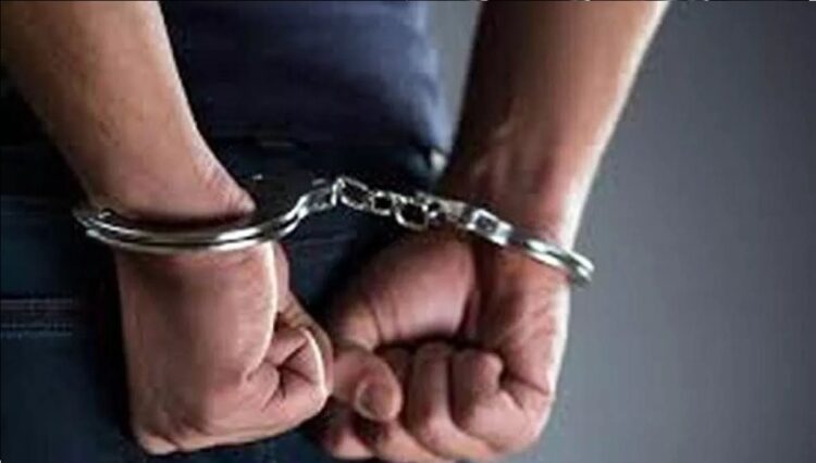 Action on Pakistan: Another intruder of Pakistan arrested, Indian agencies' eyes on all kinds of help to neighboring country, India monitoring Pakistan closely as one more intruder arrested in Poonch