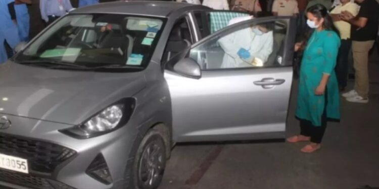 After the Katha while Returning from Bageshwar Dham, The Family Committed Mass Suicide in Panchkula | Returning from mourning Bageshwar Dham after the story, the family committed mass suicide in Panchkula. News Track in Hindi