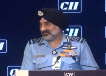 Air Chief Marshal AP Singh on Operation Sindoor: 'Once he committed a commitment, then I do not listen to myself', Air Force chief on Operation Sindoor, also said to spend on research for defense, AIR CHIEF Marshal AP SINGH SAID ONCE I Commit Do Not even Listen to myself