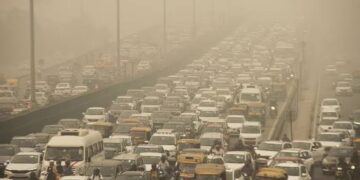 Air quality in Delhi worsened, AQI reached 'extremely bad' category