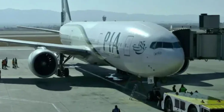 Air travel between India and Pakistan in Dubai. All the airport closed only Jinnah International Airport is operating.