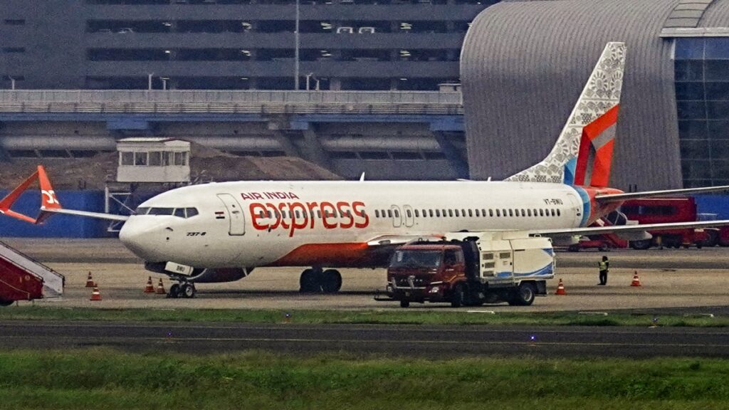 Airlines issued advisory, reach airport 3 hours before the flight leaves