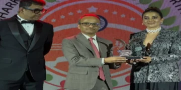 Akshara Singh increases Bihar's pride on America's soil, actress gets this honor