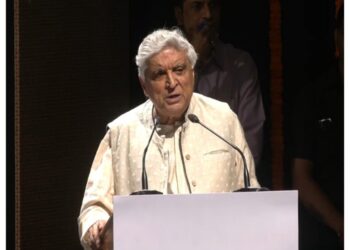 Amidst India Pakistan tension, Javed Akhtar's sharp remarks, said "I would like to choose hell instead of Pakistan"
