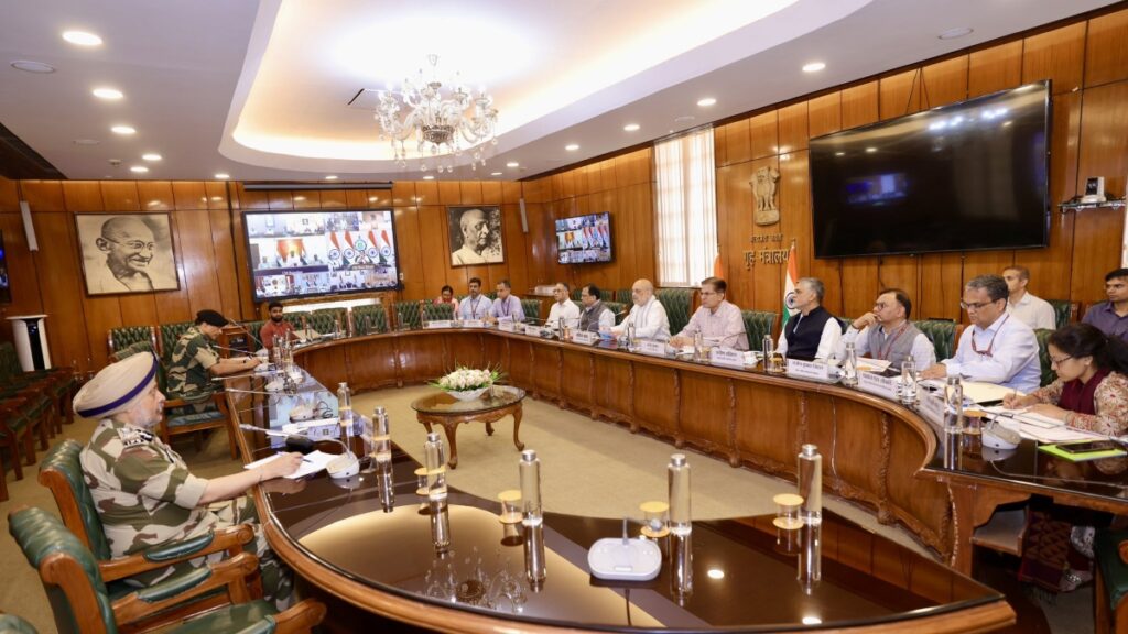 Amit Shah with CM and LG of border states adjacent to Pakistan and Nepal