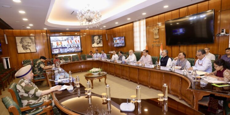 Amit Shah with CM and LG of border states adjacent to Pakistan and Nepal