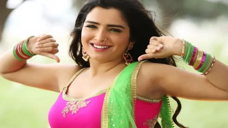 Amrapali Dubey celebrated her parents' wedding anniversary, shared this special video