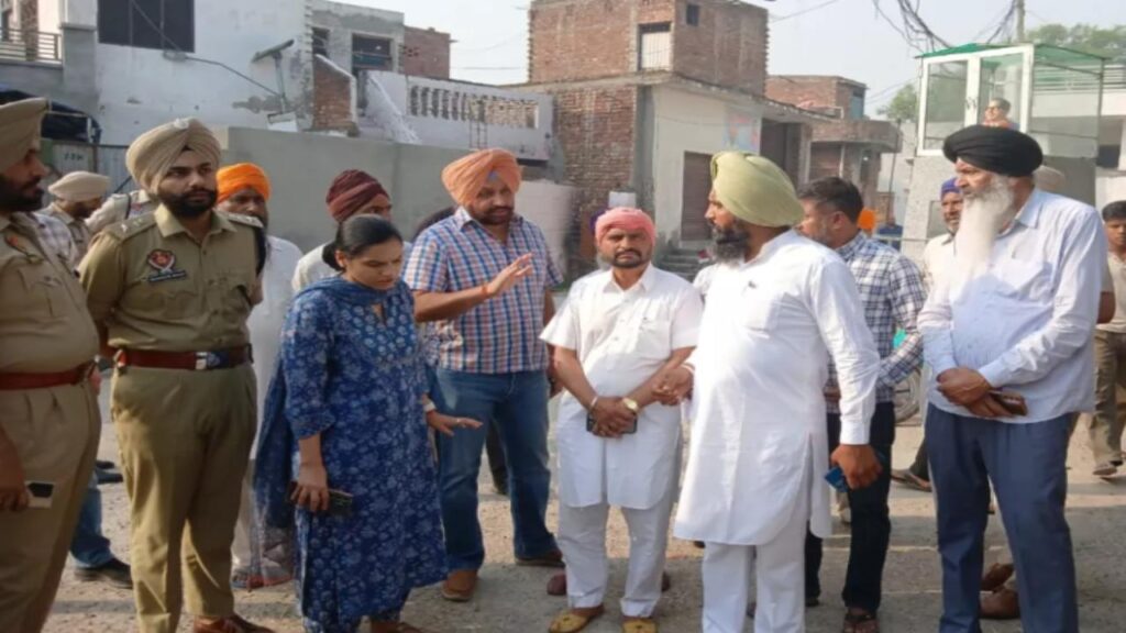 Amritsar Poisonous Liquor | Amritsar News | Amritsar Breaking News | Hoch Tragedy | Newstrack | Amritsar Poisonous Liquor: Poisonous liquor in Amritsar wreaked havoc, 14 people in the cheek of time, many are critical. News Track in Hindi