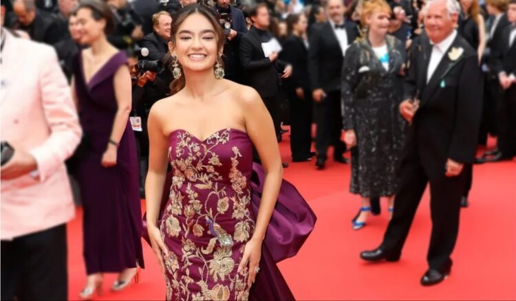 Anushka Sen's gown was prepared in 611 hours, 34 artisans brought hard color