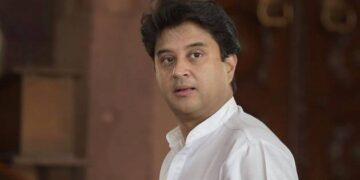 Apple will make all its mobile phones in India in the coming years and buy from here: Jyotiraditya Scindia