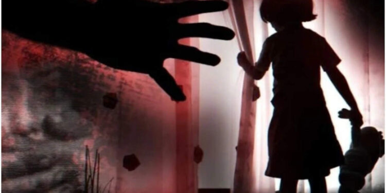 Aunt's shameful work! Niece got raped, again threatened such threats