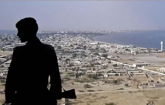 BLA closed Quetta-Karachi highway, set fire in many government buildings