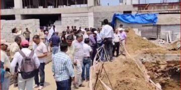 Big accident at Faridabad railway station: Two women laborers died due to soil collapse during construction, two injured