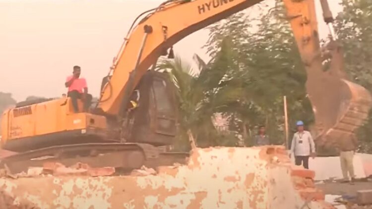 Big campaign against illegal constructions in Ahmedabad, 2.5 thousand houses will be demolished today