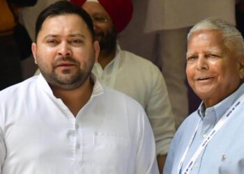 Bihar Election 2025, Tejashwi Yadav, Caste Politics, Mission 2025, Bihar Politics, Political Legacy, Youth Leadership, Employment Politics, Development Agency, Development Agenda, ANTI-EINTI-INTI-INTI-INTI-India Mahagathbandhan, Political Strategy, BIHAR Youth, Election Campaign, Political Alliances, Social Justice, Reservation, Nitish Kumar, BJP, Political Analysis, Bihar Voters, Political Discourse, Political Discourse, Agency Politics, Political Future, Electoral Math, Political Experiment, Bihar Leadership, Political Change, Bihar Development, Political Challenge, Political Aspirations, Political Aspirations, Electoral Dynamics, News Bihar Election 2025: Stunning to break the politics of ethnic equations, will Bihar get a new leader in Mission 2025? , News Track in Hindi