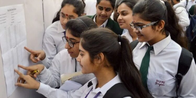 CBSE Board Class 12th results released, know how many percent girls and how many boys pass