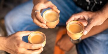 Career in taste of tea, will start a certificate course for tea tasting tea board